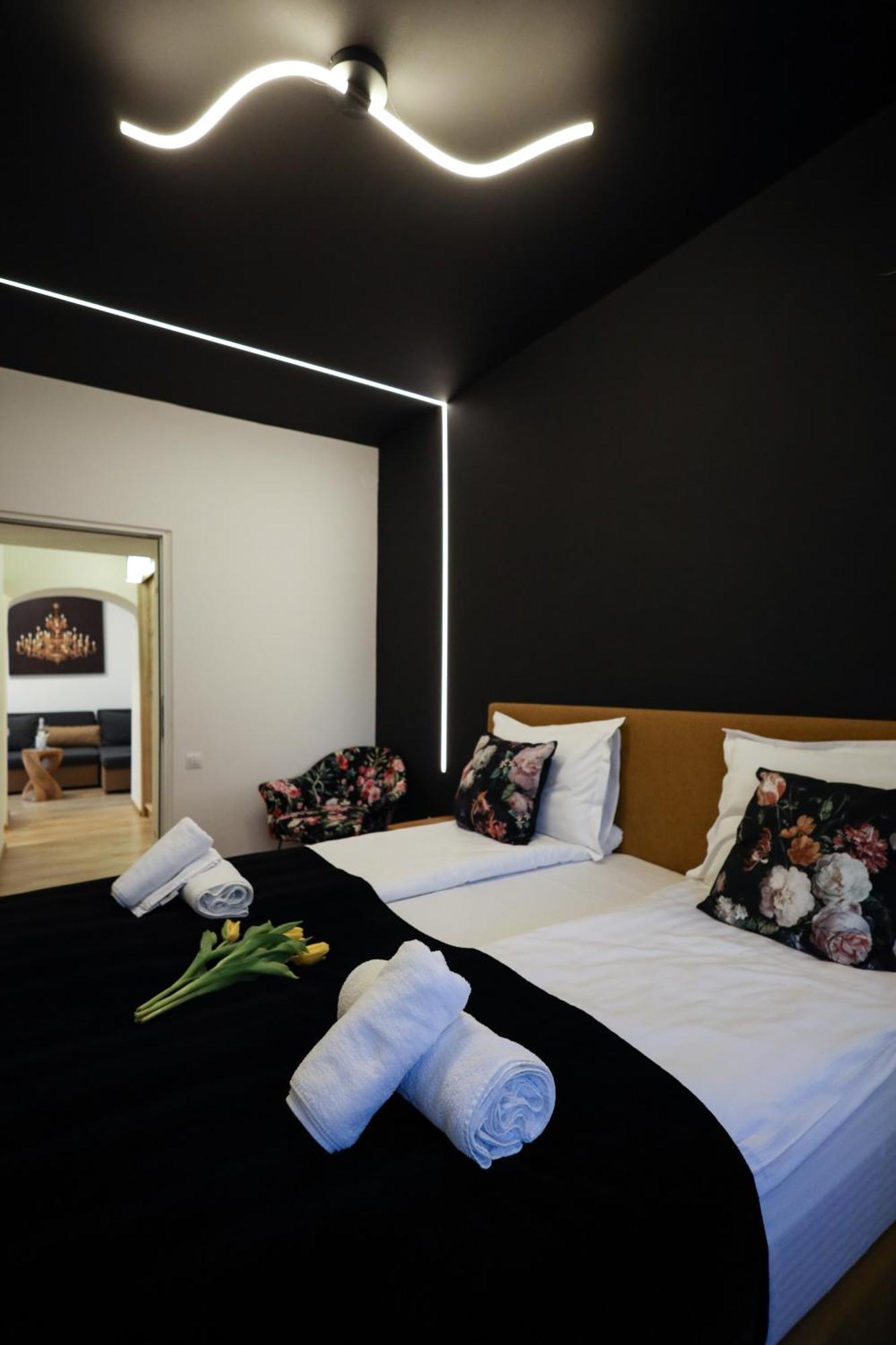 Demiani House Apartment ซีบิว ภายนอก รูปภาพ