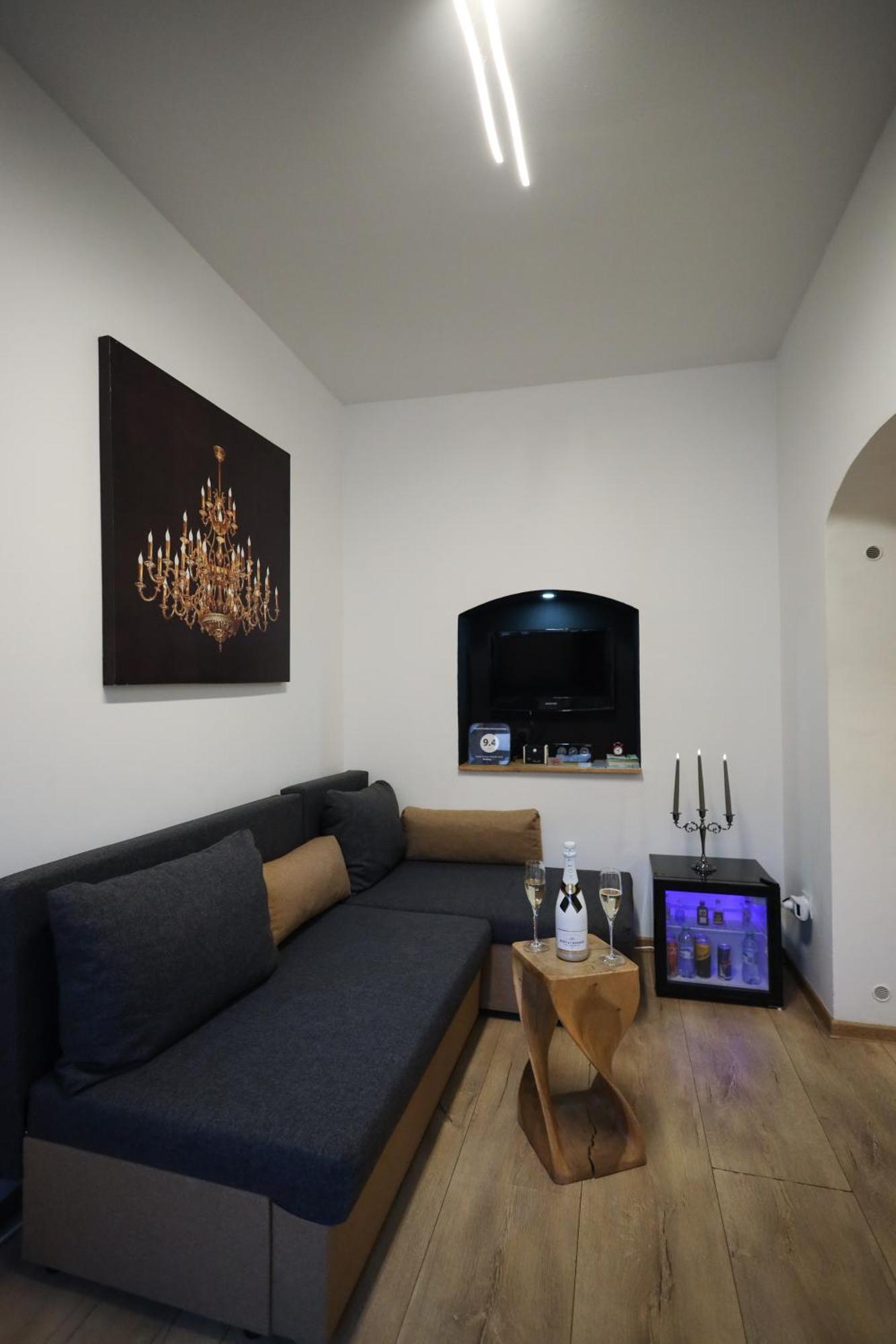 Demiani House Apartment ซีบิว ภายนอก รูปภาพ